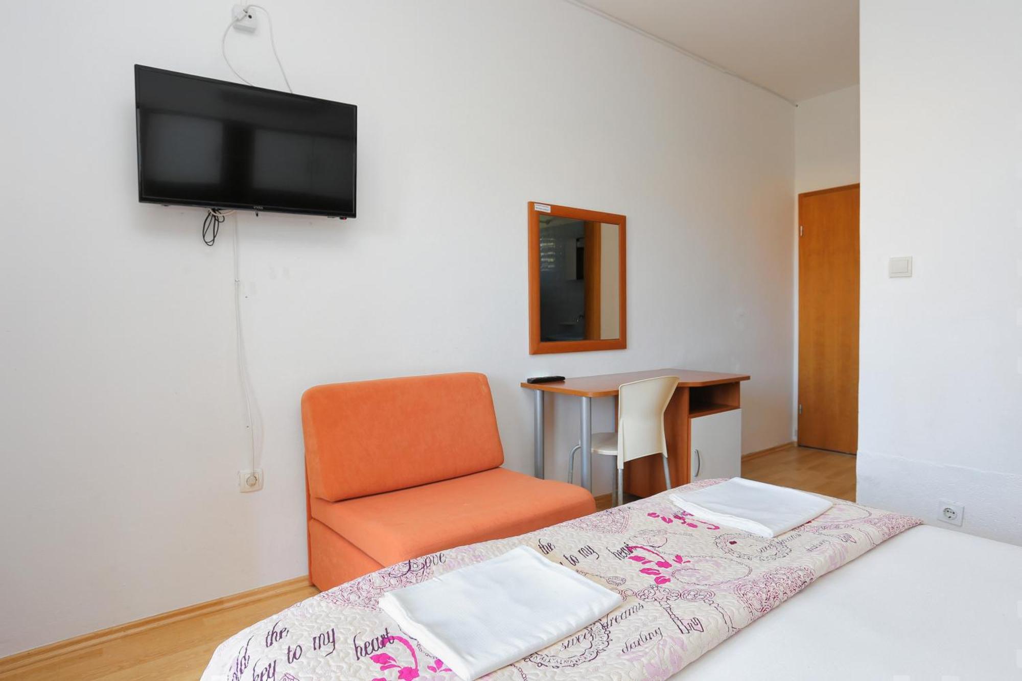Apartments By The Sea Zivogosce - Blato, Makarska - 1057 Kamer foto